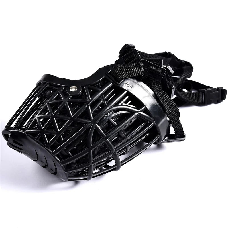 Adjustable dog muzzle