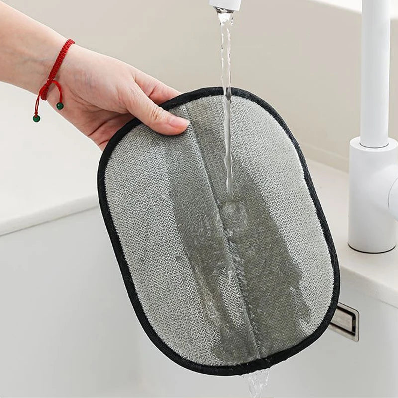 Reusable electrostatic pet hair removal mitts