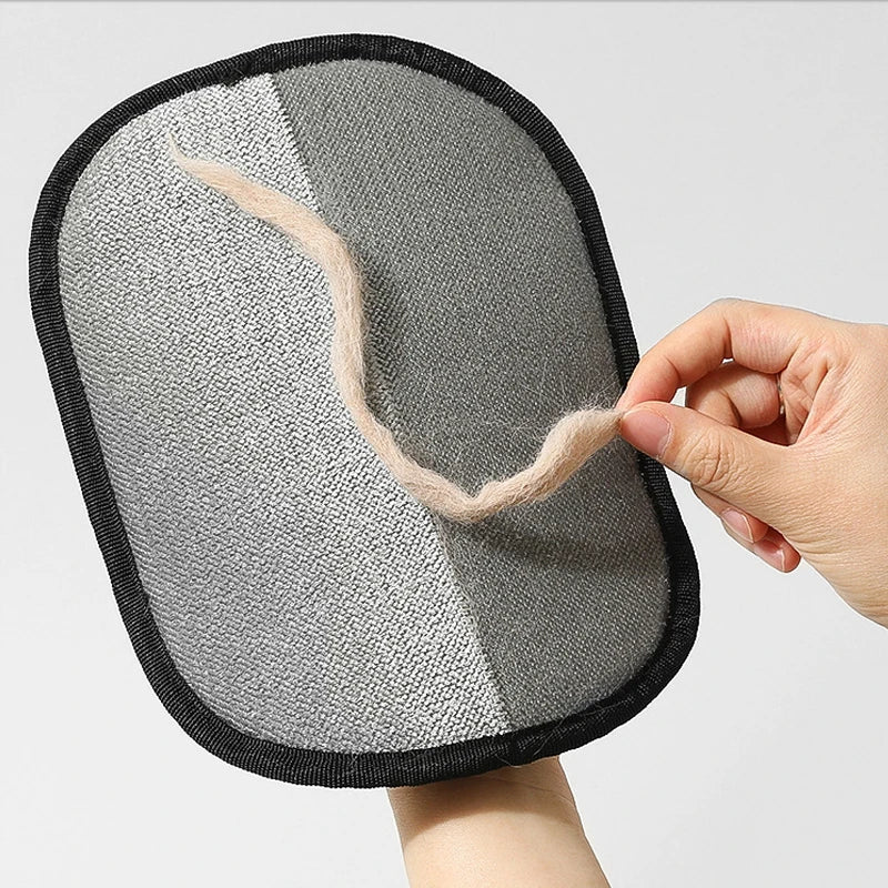 Reusable electrostatic pet hair removal mitts